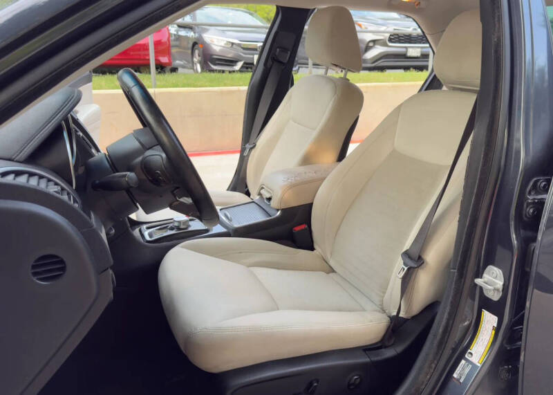 2018 Chrysler 300