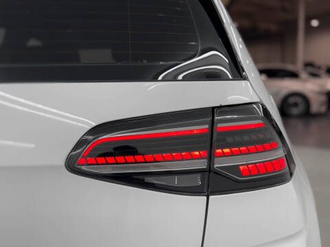 2019 Volkswagen Golf GTI SE