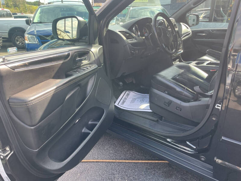 2015 Dodge Grand Caravan SXT Plus