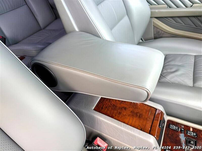 1991 Mercedes-Benz 560-Class 560 SEC