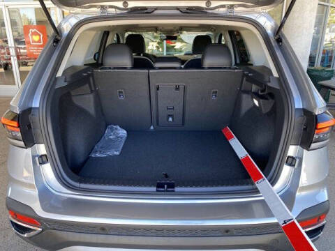 2026 Volkswagen Taos SE 4Motion