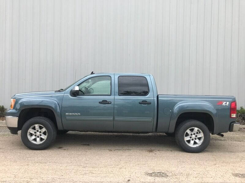 2010 GMC Sierra 1500 for sale at Gerdes Auto & Truck Sales & Service Inc in Amboy IL