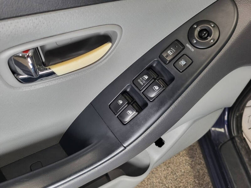 2010 Hyundai Elantra Blue