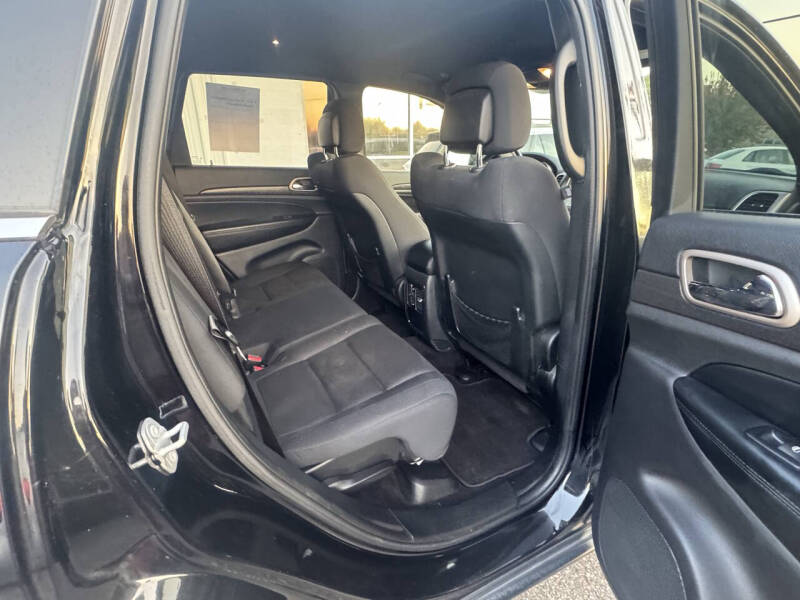 2017 Jeep Grand Cherokee Laredo