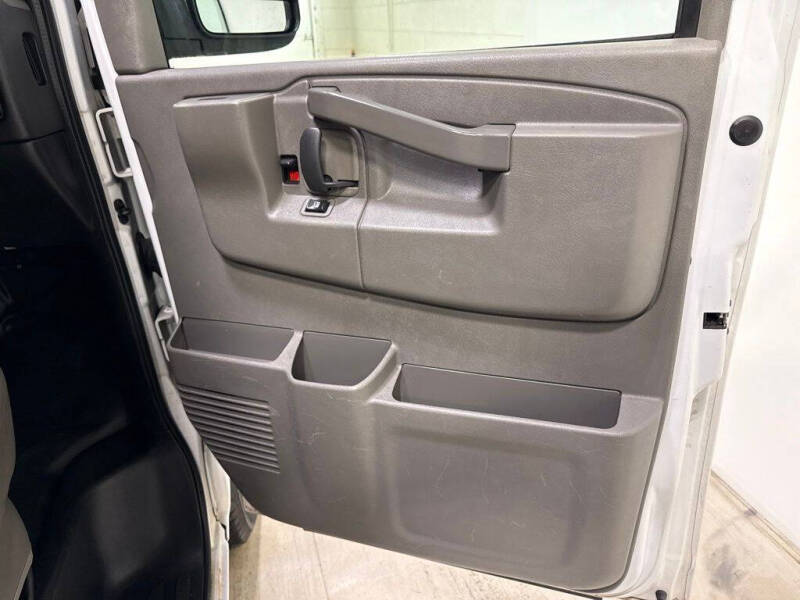 2020 Chevrolet Express 2500