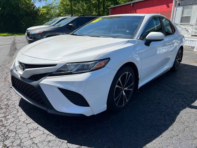 2018 Toyota Camry SE