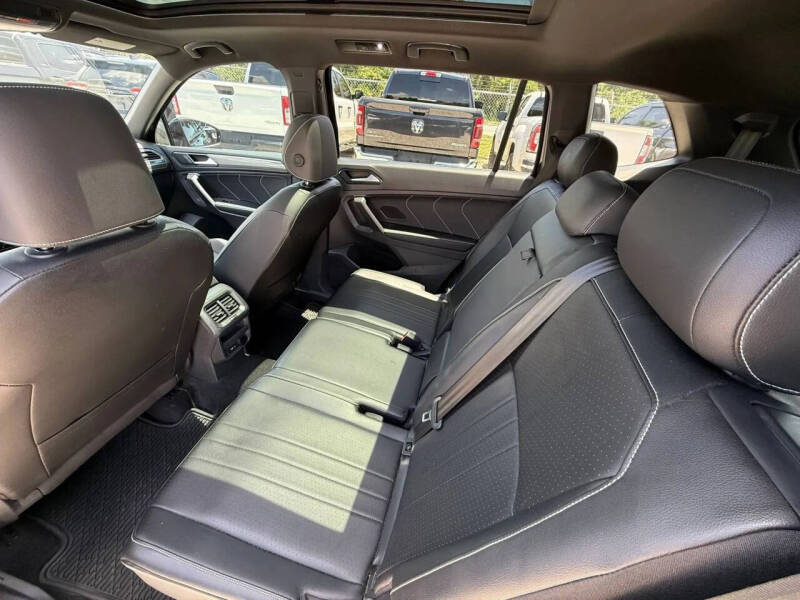 2024 Volkswagen Tiguan SE R-Line Black