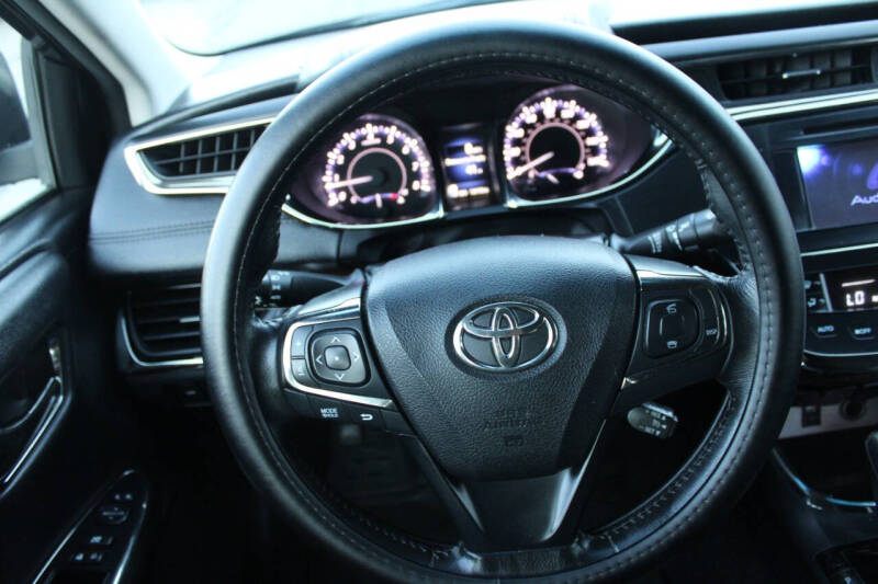 2014 Toyota Avalon XLE