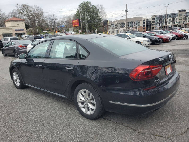 2018 Volkswagen Passat 2.0T R-Line