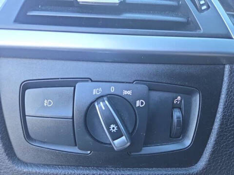 2017 BMW 3 Series 330e iPerformance