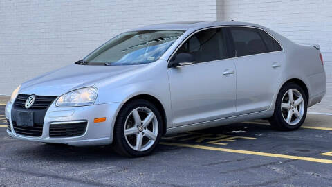 2009 Volkswagen Jetta for sale at Carland Auto Sales INC. in Portsmouth VA