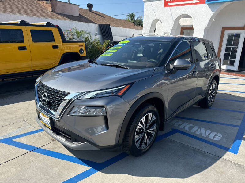 2023 Nissan Rogue SV photo 25