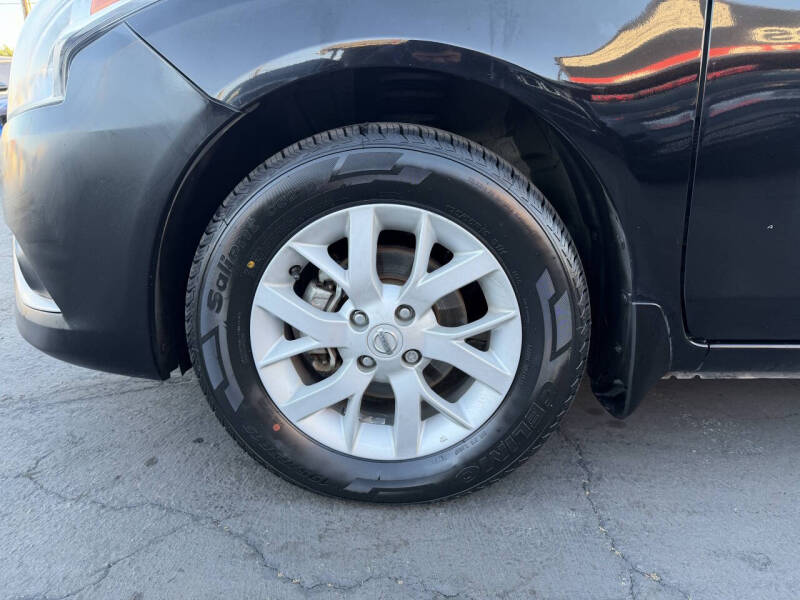2019 Nissan Versa SV