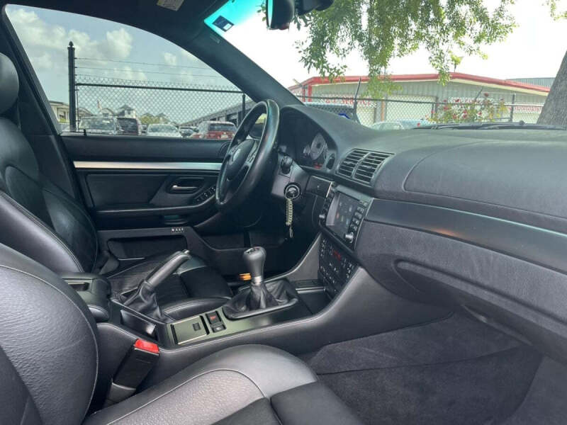 2003 BMW M5