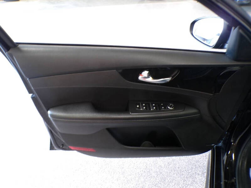 2022 Kia Forte GT Line