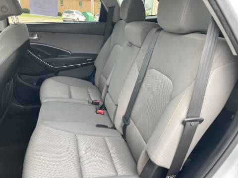 2016 Hyundai Santa Fe SE