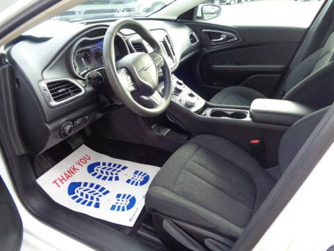 2016 Chrysler 200 LX