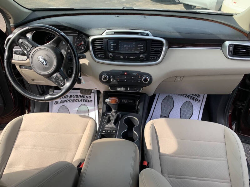 2016 Kia Sorento LX
