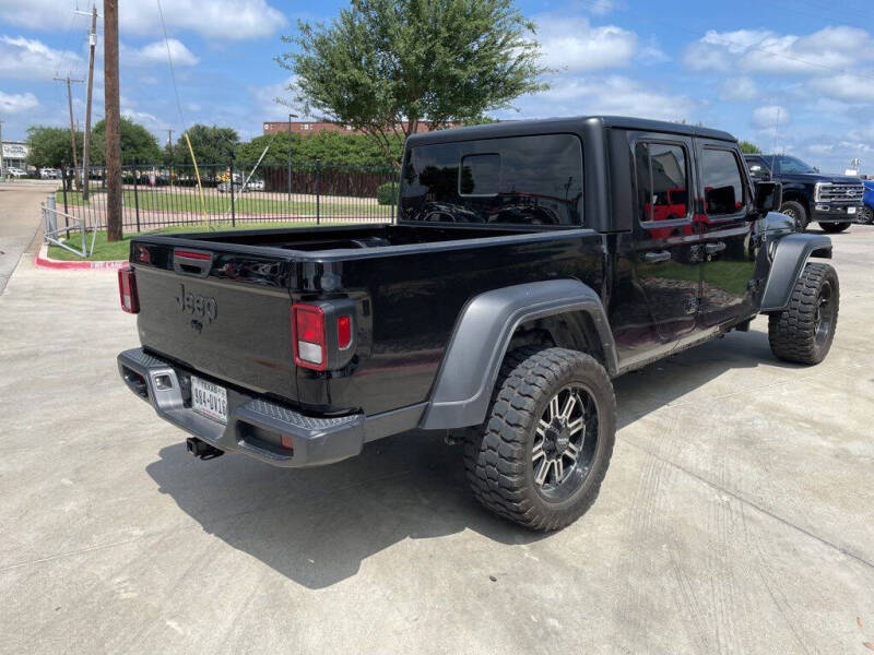 2023 Jeep Gladiator Sport