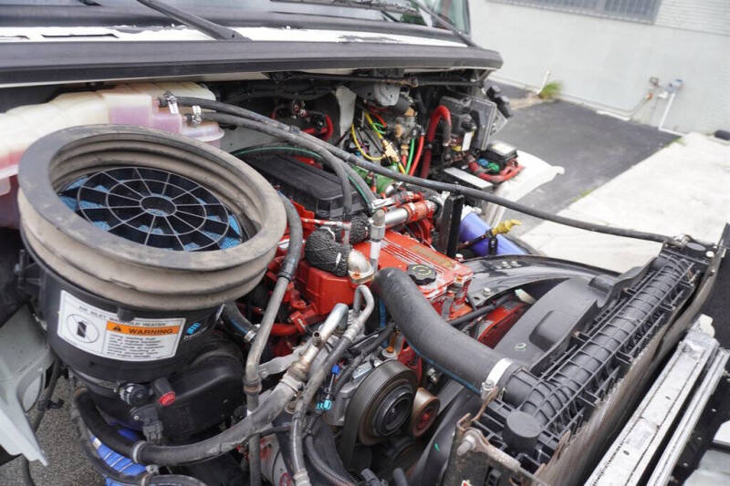 2015 Freightliner M2 106