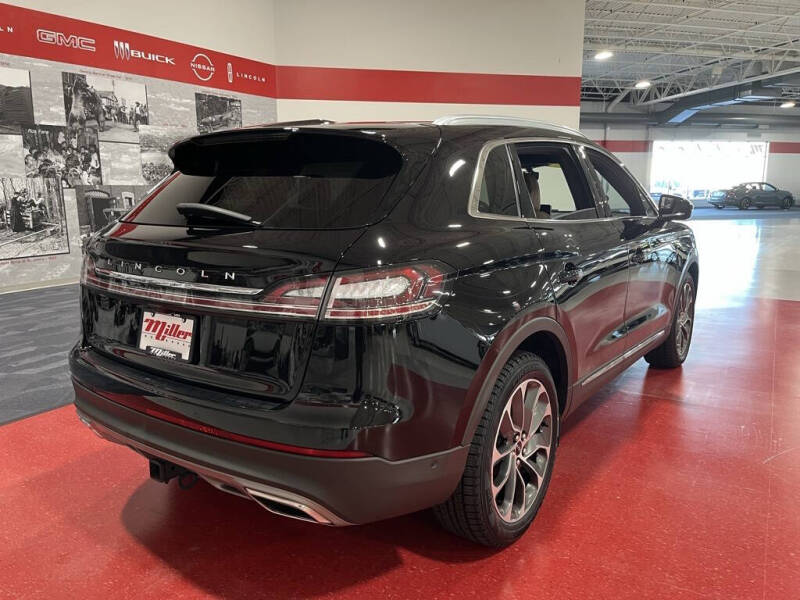 2022 Lincoln Nautilus Reserve