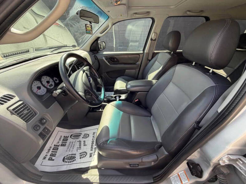 2003 Ford Escape XLT Popular
