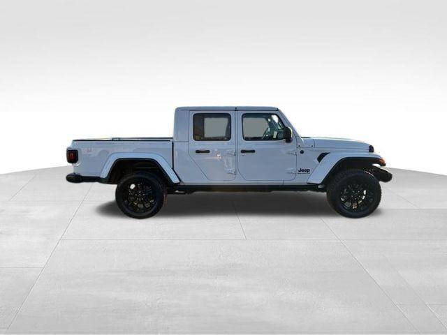 2024 Jeep Gladiator NightHawk