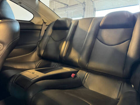 2011 Infiniti G37 Coupe x