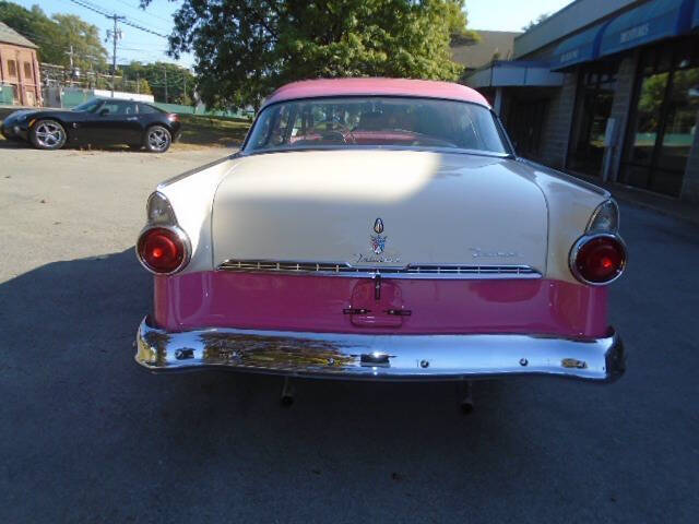 1955 Ford Fairlane
