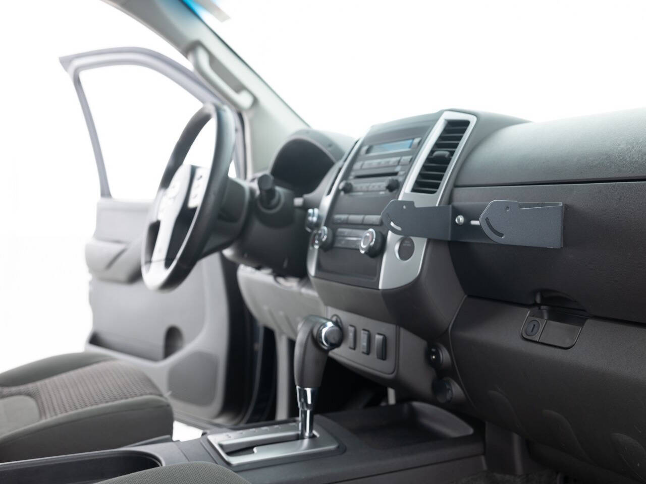 Used Car 2012 Nissan Frontier  Sv V6 4x4 4dr King Cab Pickup 5a For Sale Under $10,000 In Coal City, Illinois