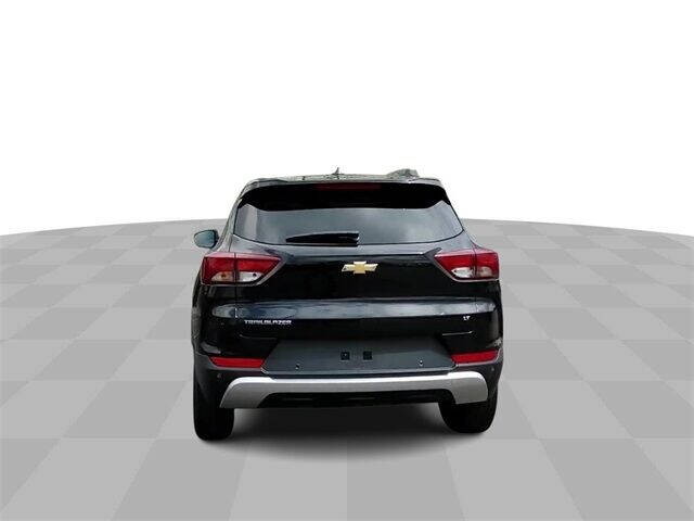 2022 Chevrolet Trailblazer for sale at Bowman Auto Center in Clarkston, MI