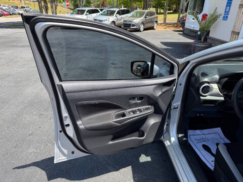 2021 Nissan Versa SV