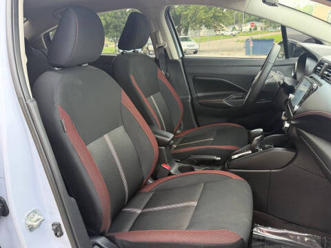 2023 Nissan Versa SR