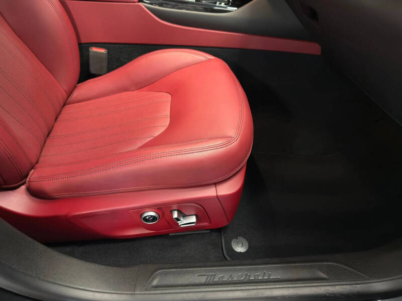 2023 Maserati Levante Modena