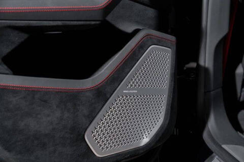 2023 Lamborghini Urus Performante