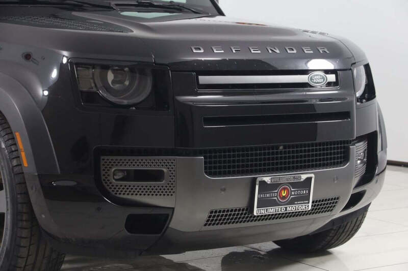 2023 Land Rover Defender 110 V8