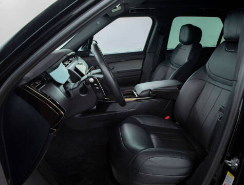 2025 Land Rover Range Rover Sport P360 SE