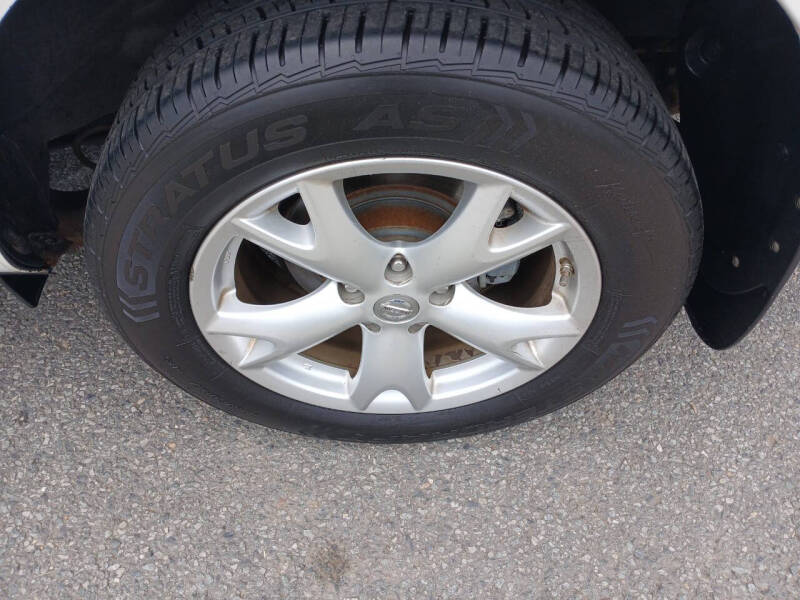 2011 Nissan Rogue SV