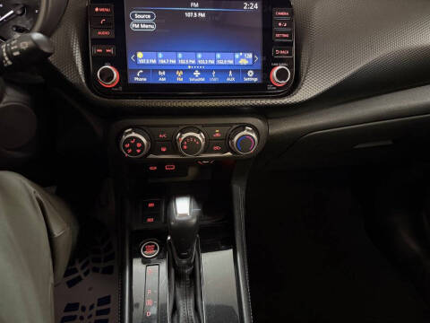 2023 Nissan Kicks SV