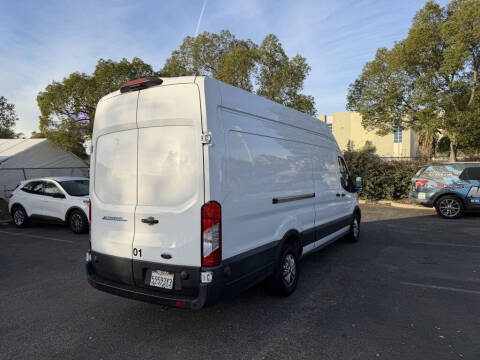2022 Ford E-Transit 350