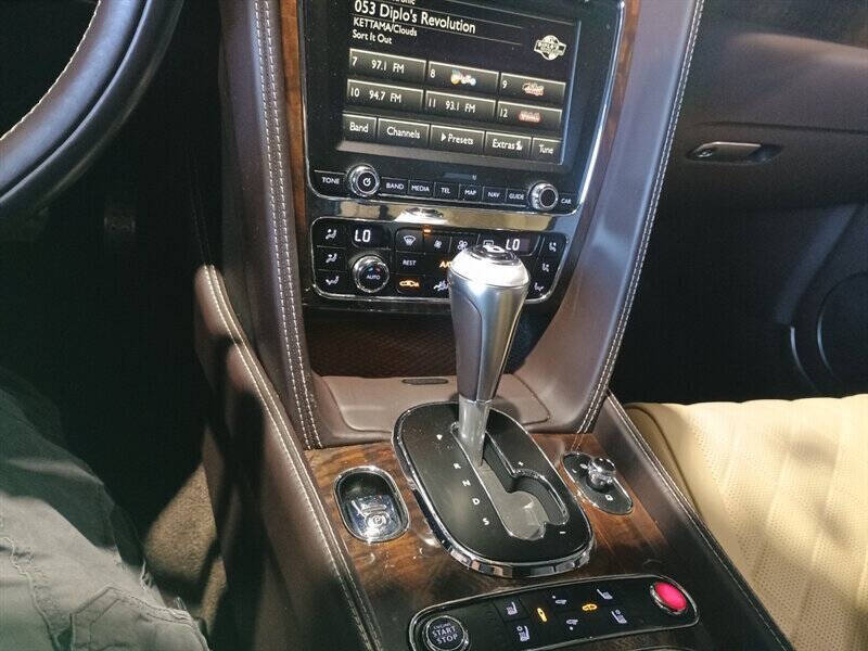 2017 Bentley Continental 18