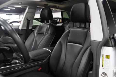 2023 Audi Q8 quattro Premium Plus 55 TFSI