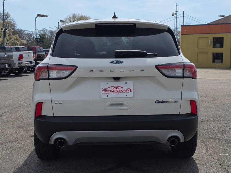 2020 Ford Escape SE