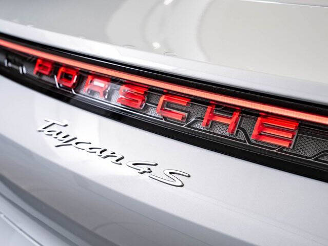 2026 Porsche Taycan 4S