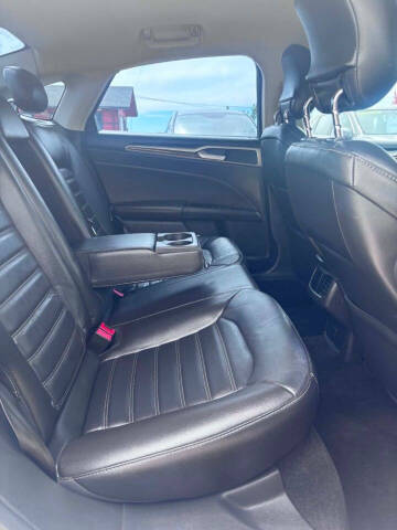 2013 Ford Fusion Hybrid SE
