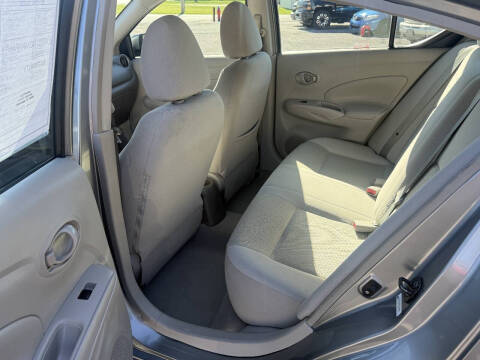 2012 Nissan Versa 1.6 SV