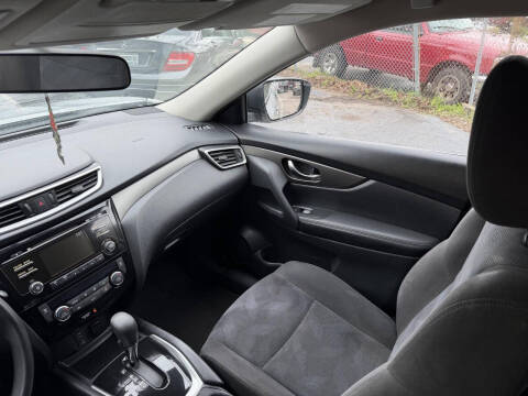 2015 Nissan Rogue SV