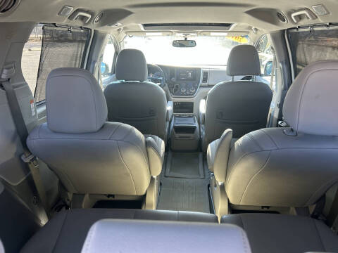 2015 Toyota Sienna XLE 7-Passenger