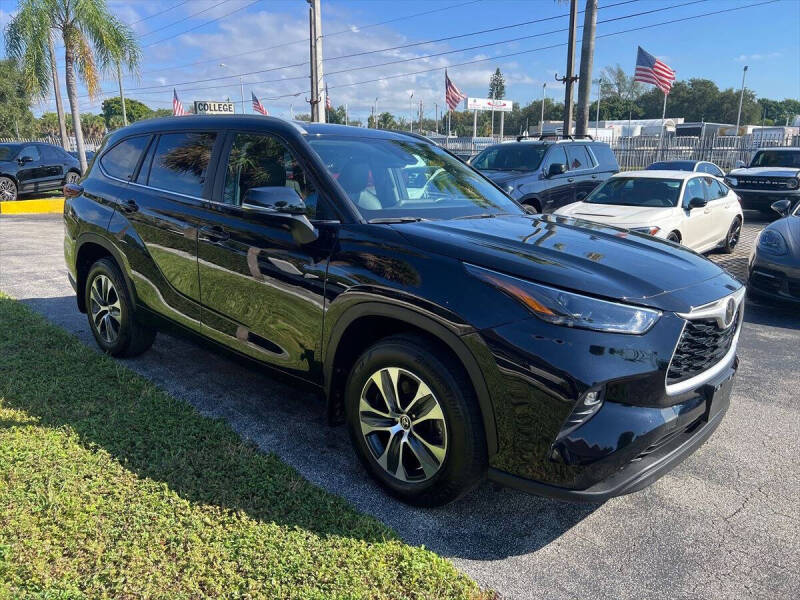 2024 Toyota Highlander XLE