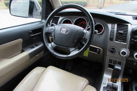 2013 Toyota Sequoia SR5